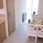 Lägenhet Koral Apartmenty