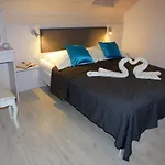 Koral Apartmenty Z Kuchnia Tarasem Place Zabaw 1 Min Od Morza Lejlighed *