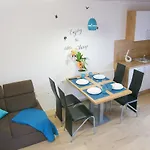 Lägenhet Koral Apartmenty *