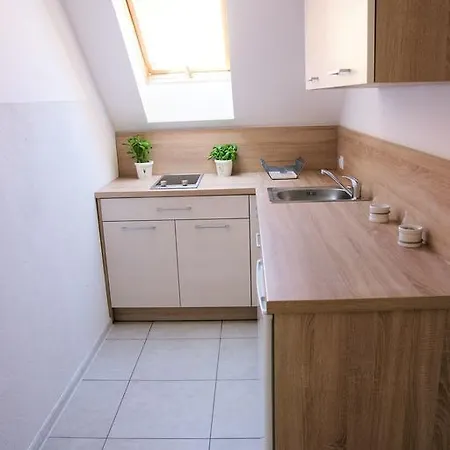 Koral Apartmenty *