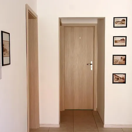 Koral Apartmenty