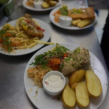 アパート Koral Apartmenty サルビノボ