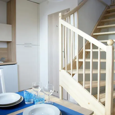 Koral Apartmenty *
