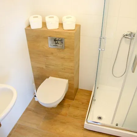 Koral Apartmenty * サルビノボ