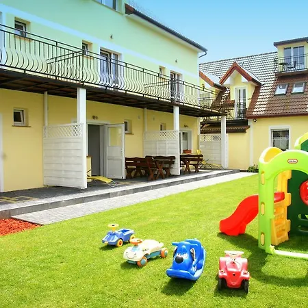 Koral 1 Min Od Morza, Kuchnia, Taras, Place Zabaw *