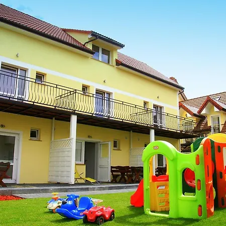 Koral Apartmenty アパート サルビノボ