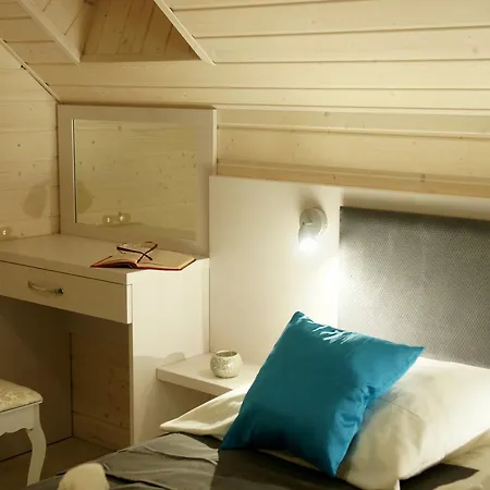 Koral Apartmenty アパート サルビノボ