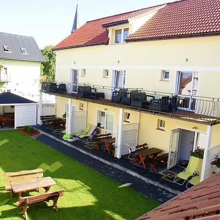 Koral Apartmenty *