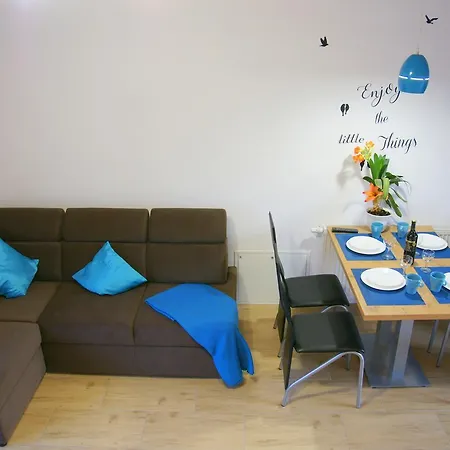 Koral Apartmenty アパート